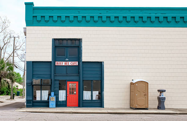 Porta potty delivery and setup in Hattiesburg, MS